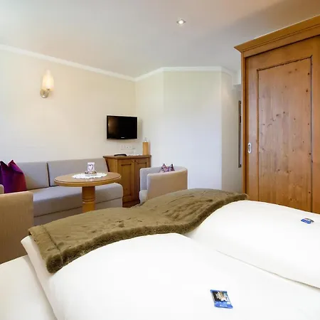 Chalet Myschloessl Guest house Flachau